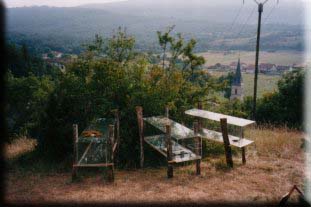 Installation � Cressia : vitres, bois et divers